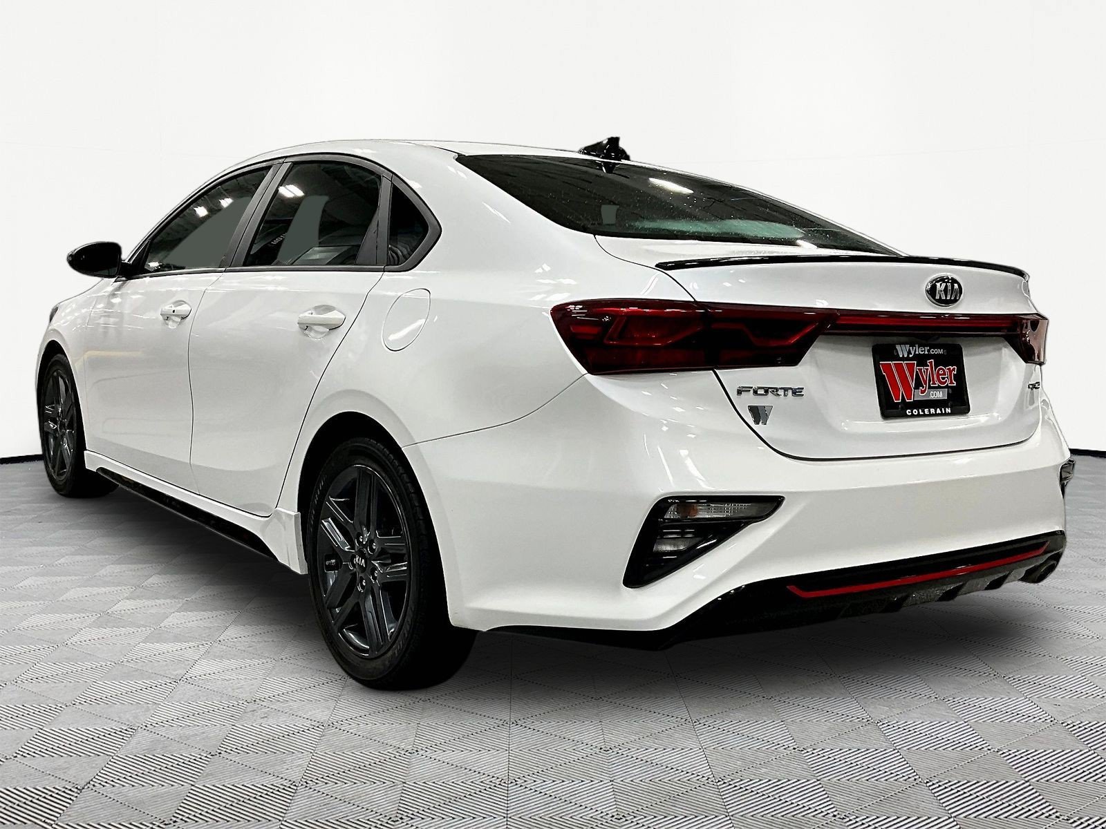 Used 2021 Kia Forte GT-Line FWD image 4