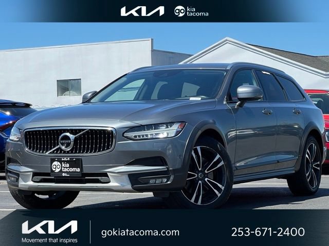Used 2018 Volvo V90 T5 Cross Country w/ Convenience Package AWD/4WD image 1