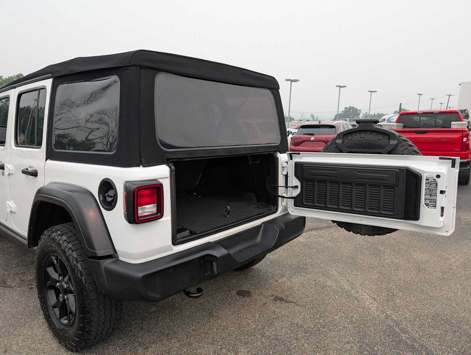 Used 2022 Jeep Wrangler Unlimited Sport AWD/4WD image 41