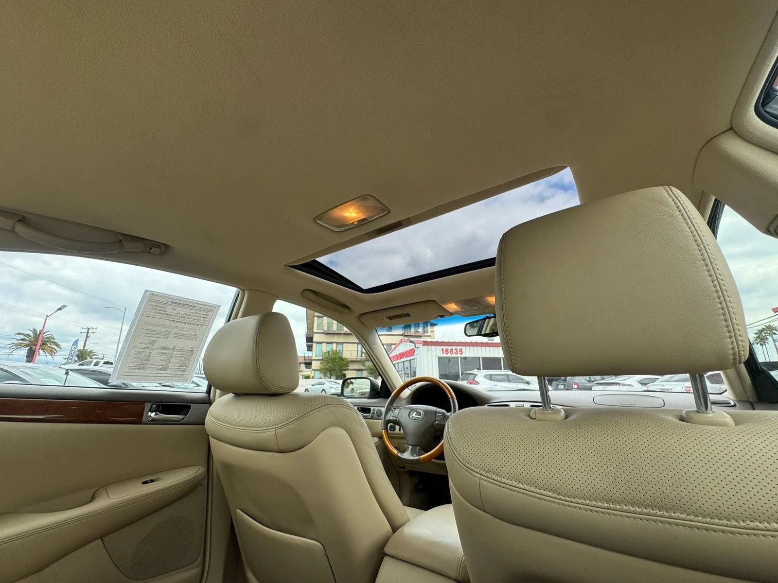 Used 2005 Lexus ES 330 FWD image 25