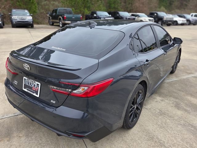 Used 2025 Toyota Camry SE image 6