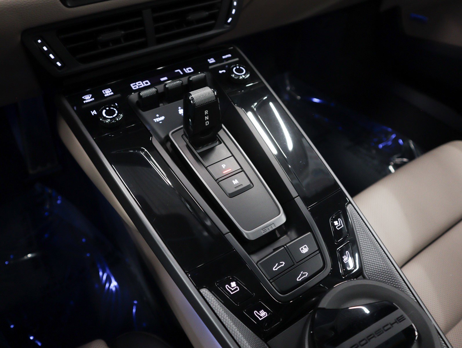 Certified 2025 Porsche 911 Carrera image 19