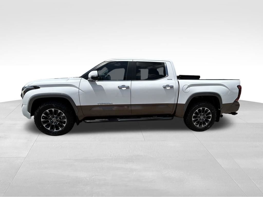 Used 2024 Toyota Tundra Limited AWD/4WD image 7