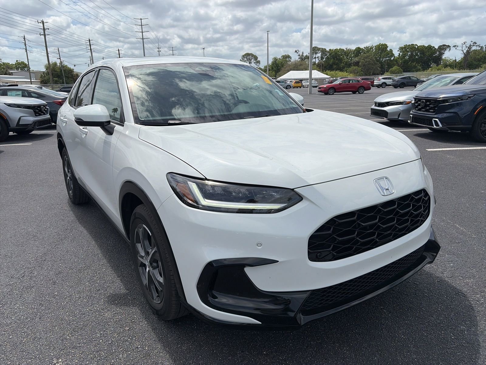 Used 2025 Honda HR-V EX-L image 1