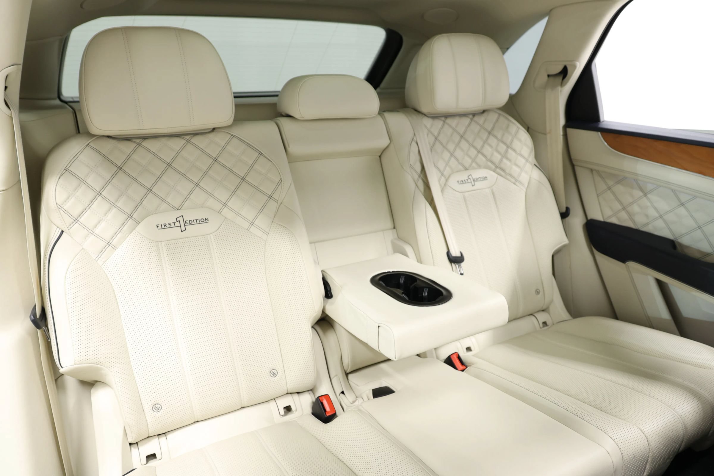 Used 2021 Bentley Bentayga w/ First Edition Specification AWD/4WD image 91