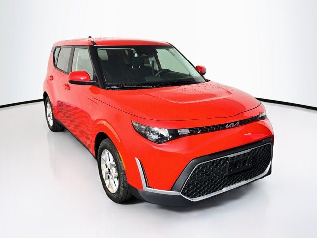 Certified 2024 Kia Soul S FWD image 3