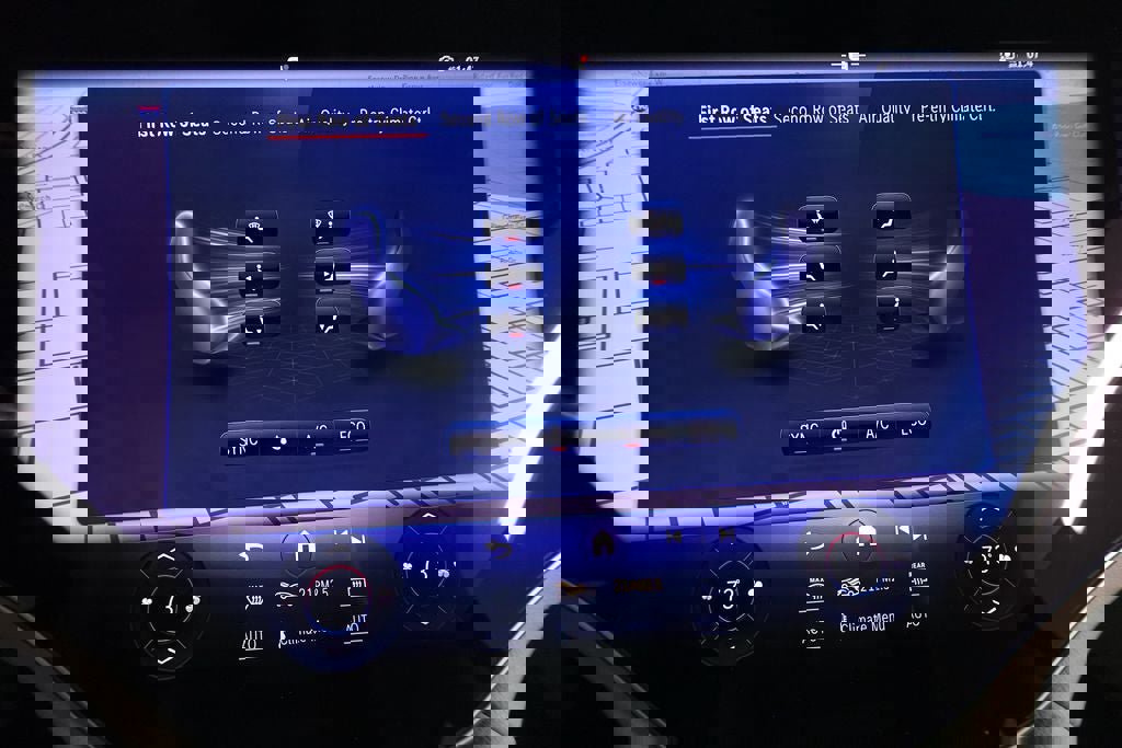 Used 2023 Mercedes-Benz EQS 580 4MATIC SUV image 17