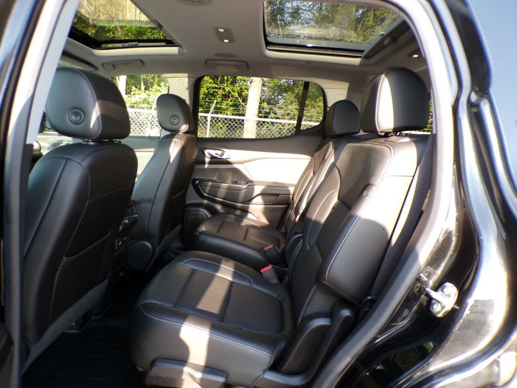 Used 2021 GMC Acadia SLT w/ Elevation Edition AWD/4WD image 19