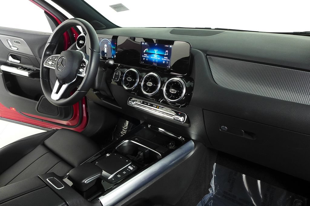 Used 2021 Mercedes-Benz GLA 250 4MATIC image 12