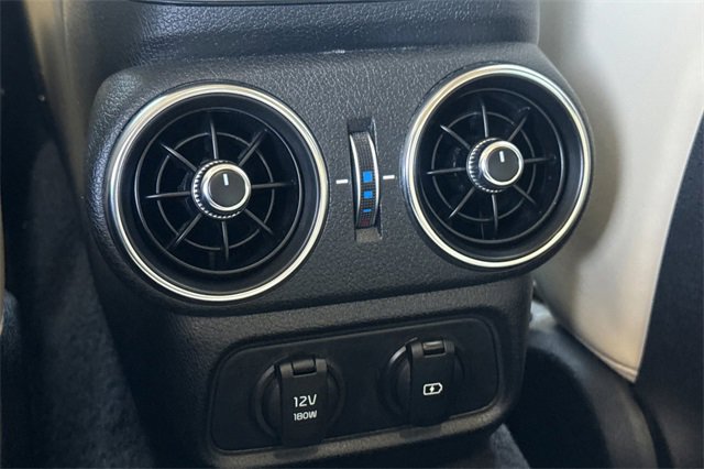 Used 2022 Kia Stinger GT2 image 14