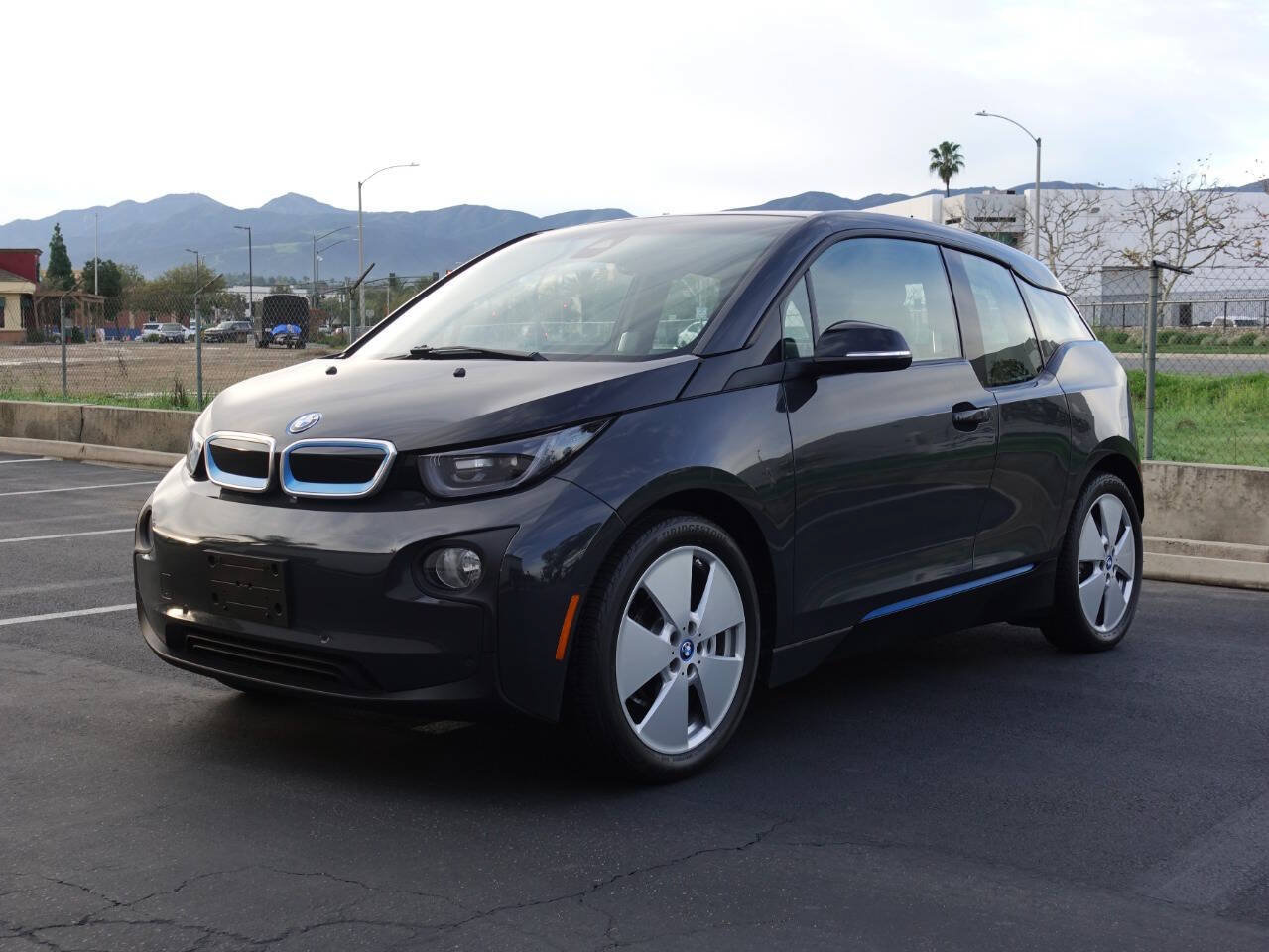 Used 2015 BMW i3 w/ Range Extender RWD image 13