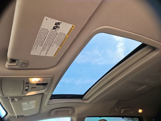 Used 2018 Toyota Sienna XLE w/ XLE Navigation Package FWD image 22