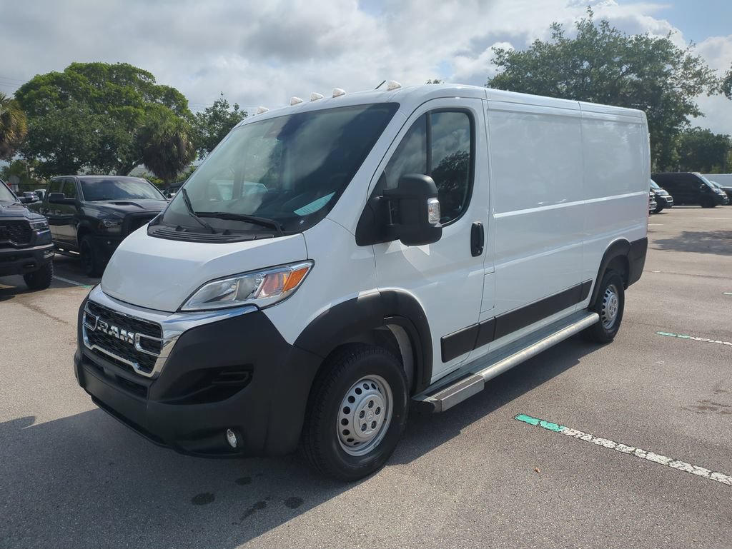 Used 2025 RAM ProMaster 2500 w/ U-Haul Equipment Group FWD image 10