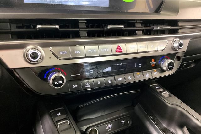 Used 2025 Kia Telluride S FWD image 13