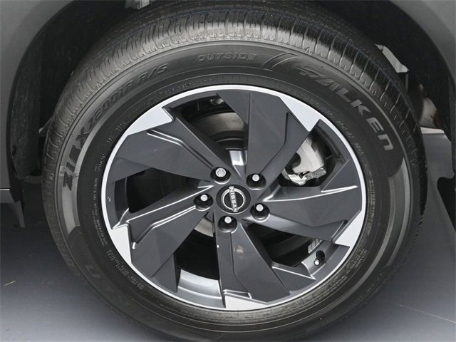 New 2026 Nissan Rogue SV image 8