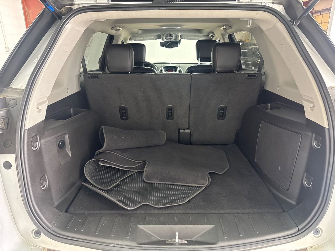 Used 2015 GMC Terrain SLT image 16