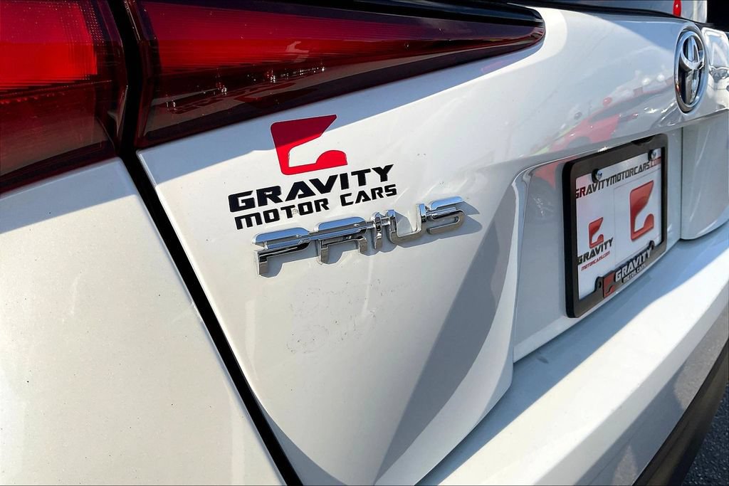 Used 2022 Toyota Prius LE FWD image 13