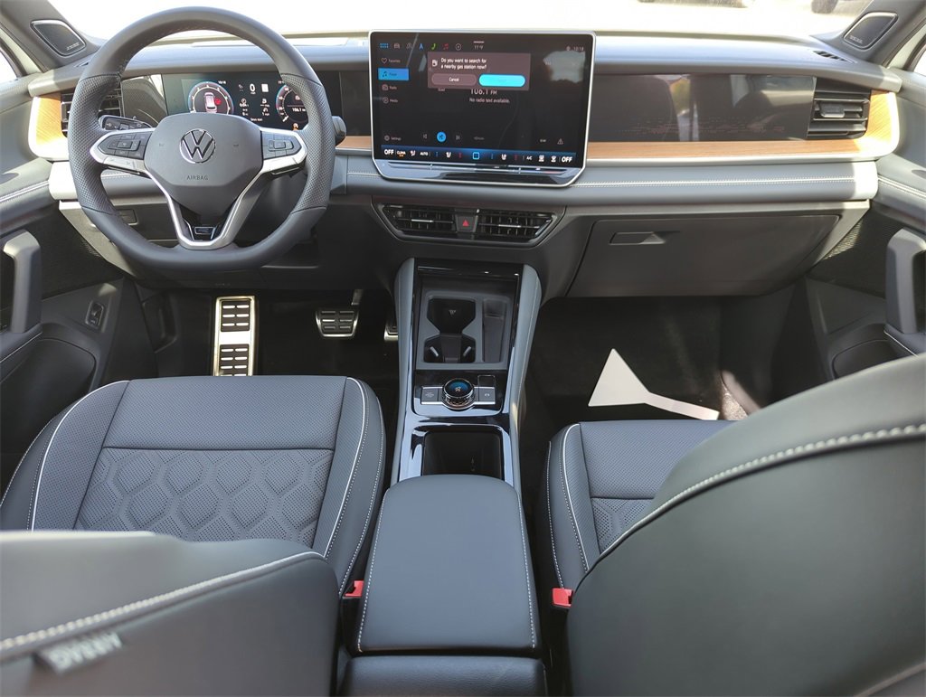 New 2026 Volkswagen Tiguan SEL R-Line image 25