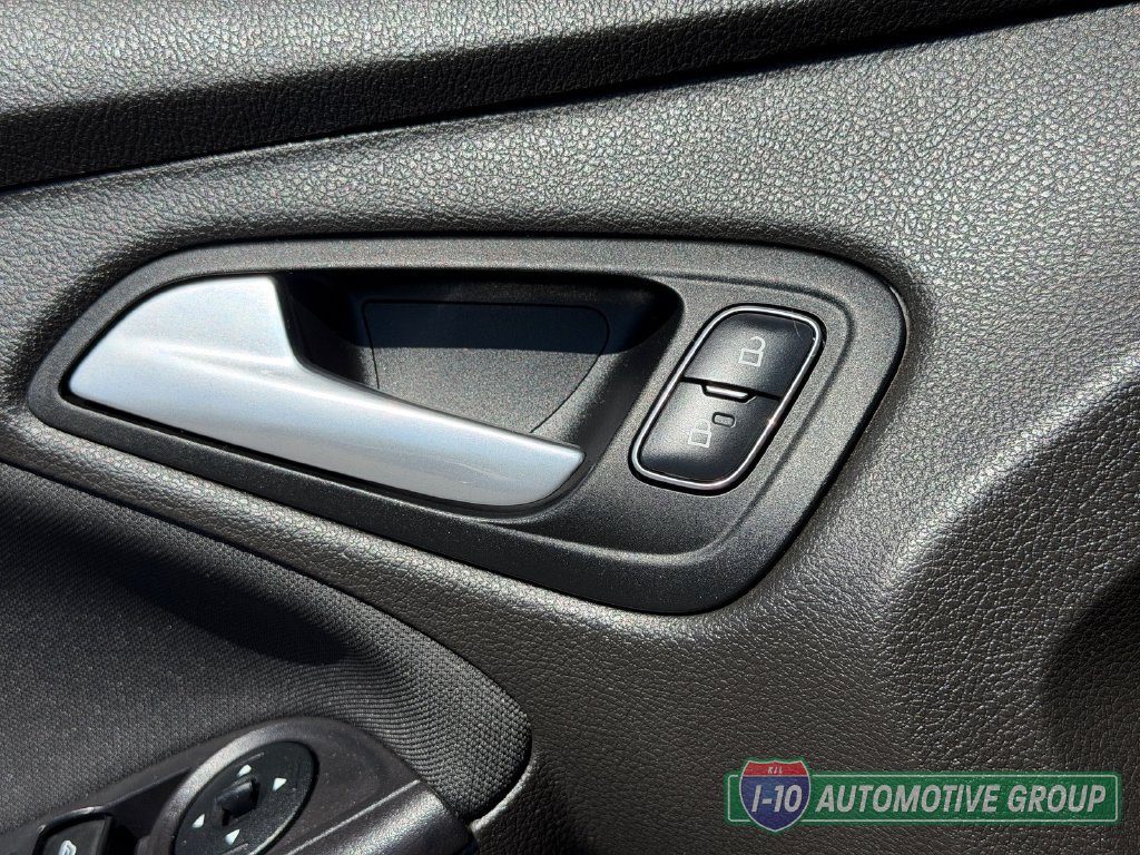 Used 2016 Ford Focus SE FWD image 20