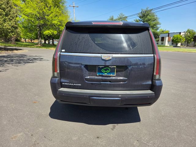 Used 2017 Cadillac Escalade ESV Premium Luxury AWD/4WD image 5