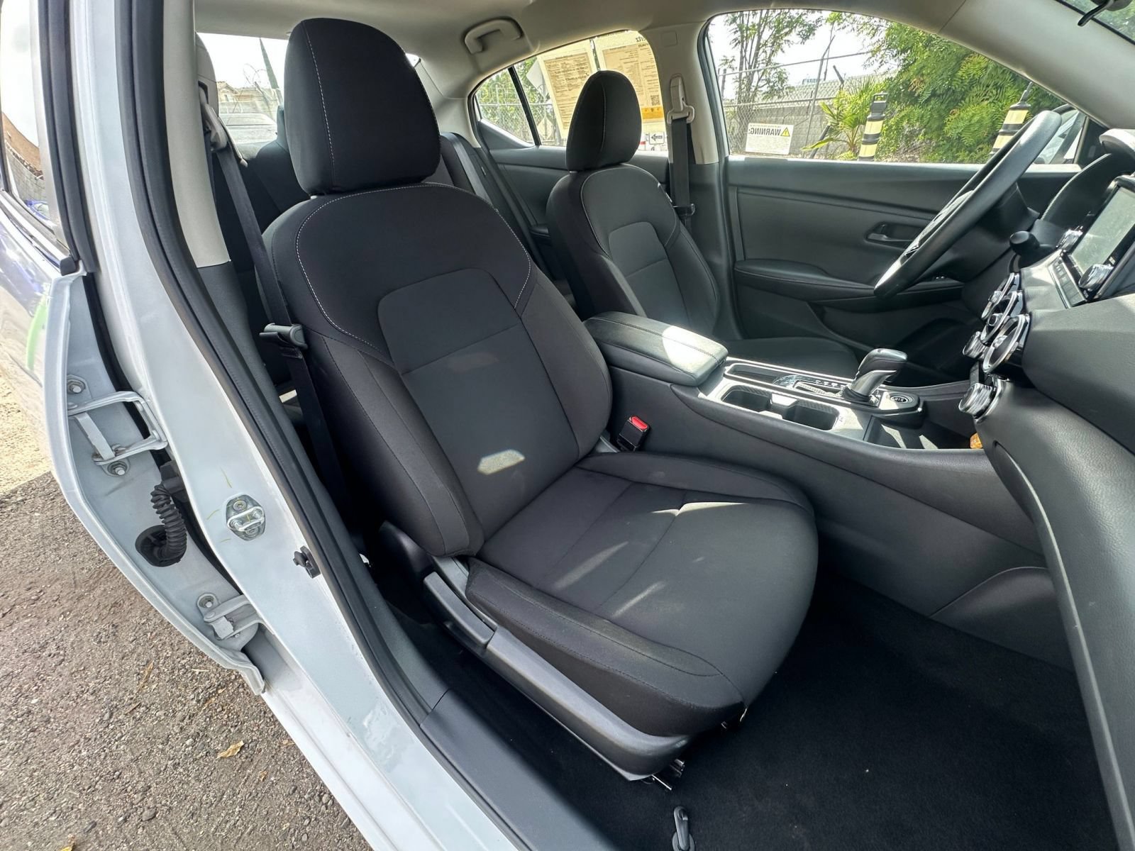 Used 2025 Nissan Sentra S FWD image 33