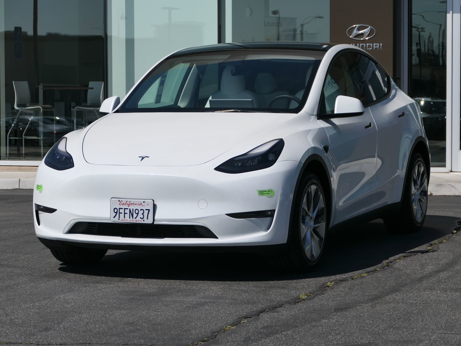 Used 2023 Tesla Model Y Long Range image 7