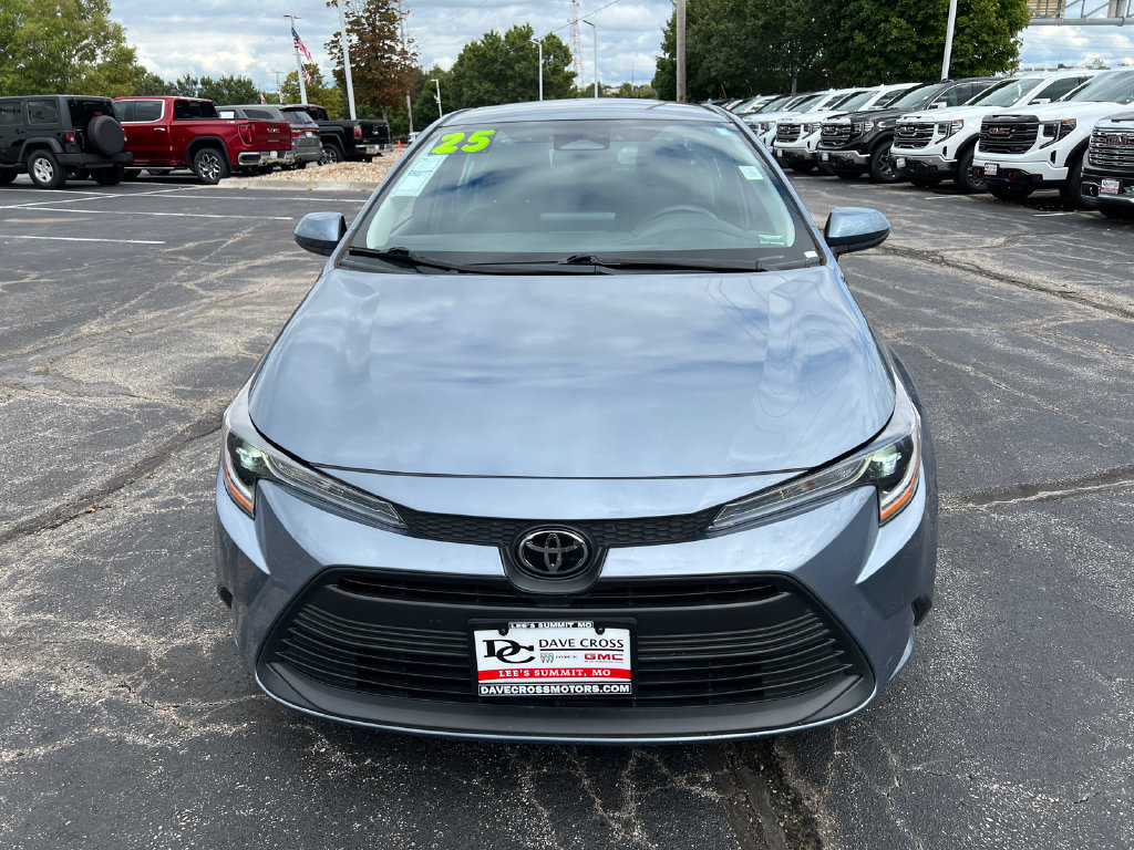 Used 2025 Toyota Corolla LE FWD image 3