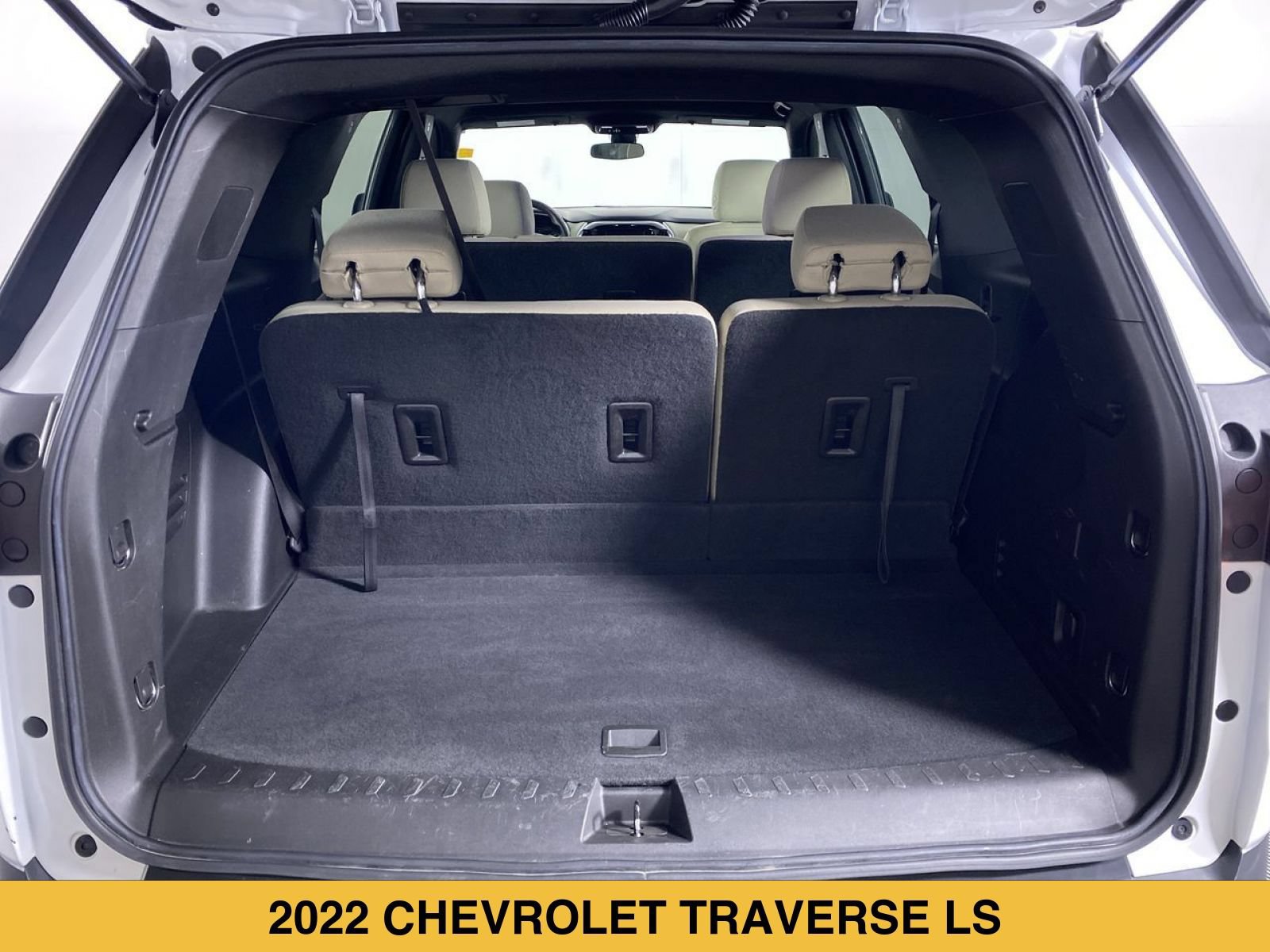 Certified 2022 Chevrolet Traverse LS FWD image 13