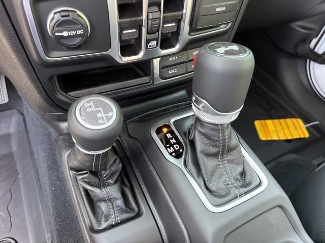 New 2026 Jeep Wrangler Unlimited Sahara AWD/4WD image 28