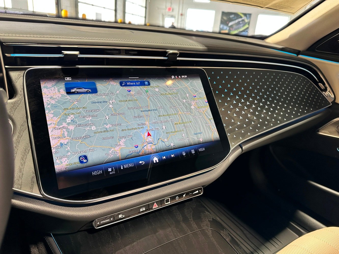New 2026 Mercedes-Benz E 450 4MATIC Sedan image 10