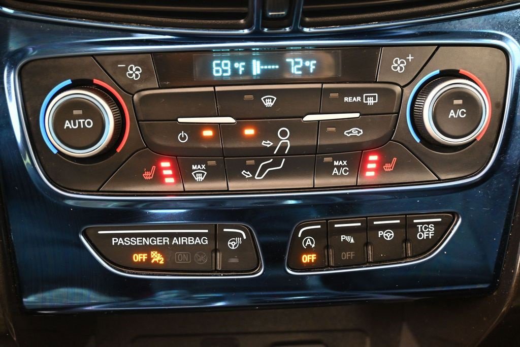 Used 2018 Ford Escape Titanium image 30