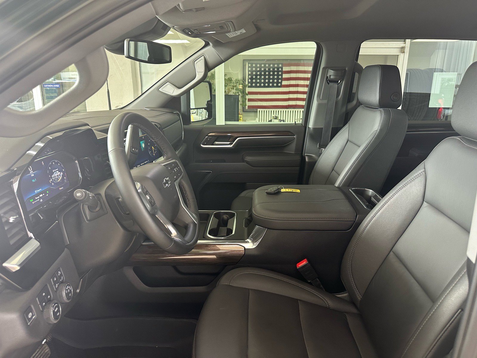 Used 2025 Chevrolet Silverado 2500 LT w/ Trail Boss Package image 21