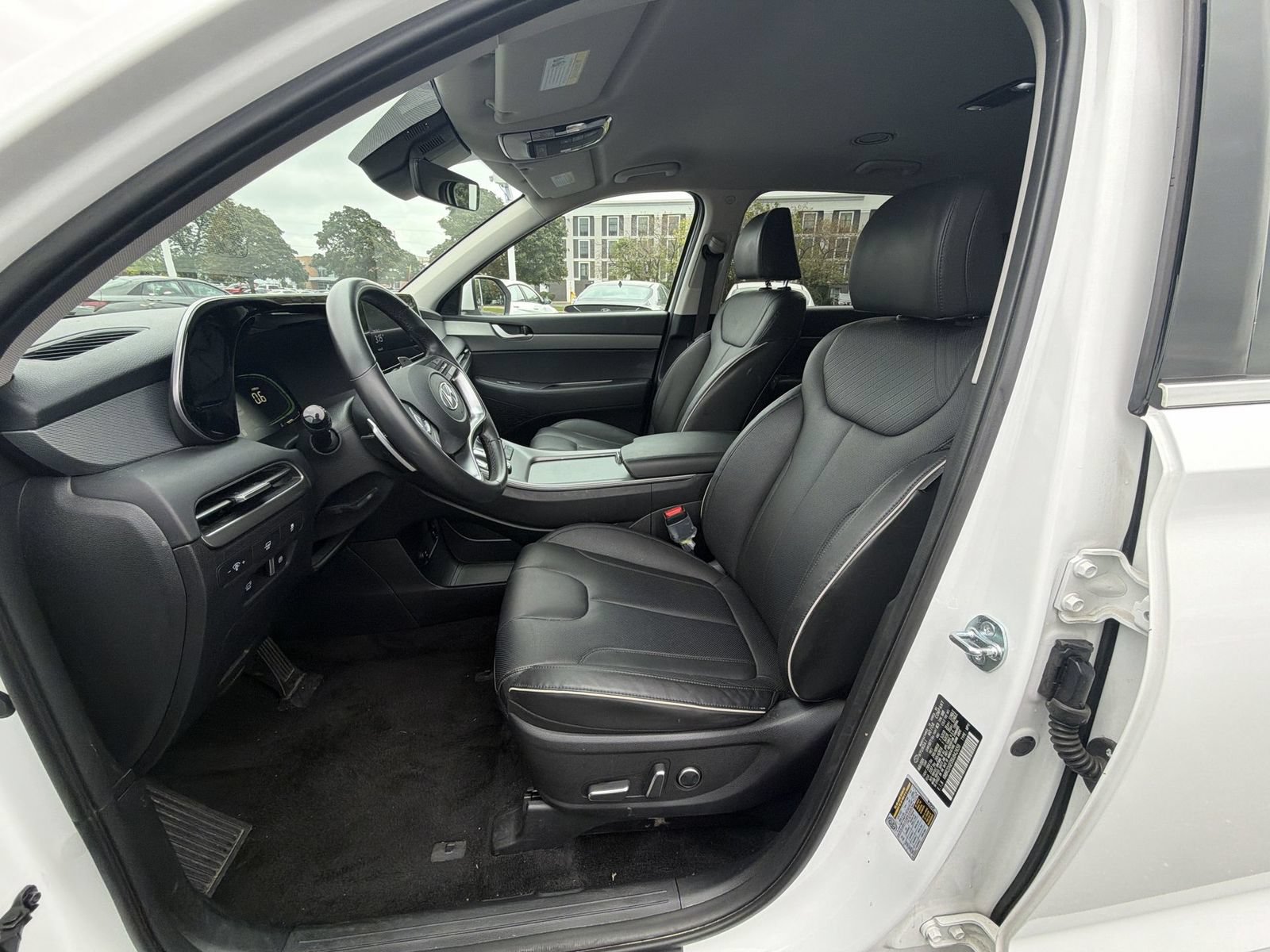 Used 2025 Hyundai Palisade SEL AWD/4WD image 13