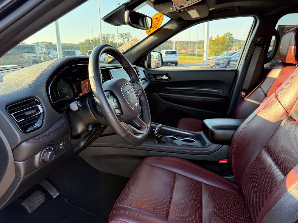 Used 2025 Dodge Durango GT AWD/4WD image 4
