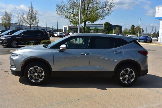 Used 2025 Chevrolet Blazer LT image 9