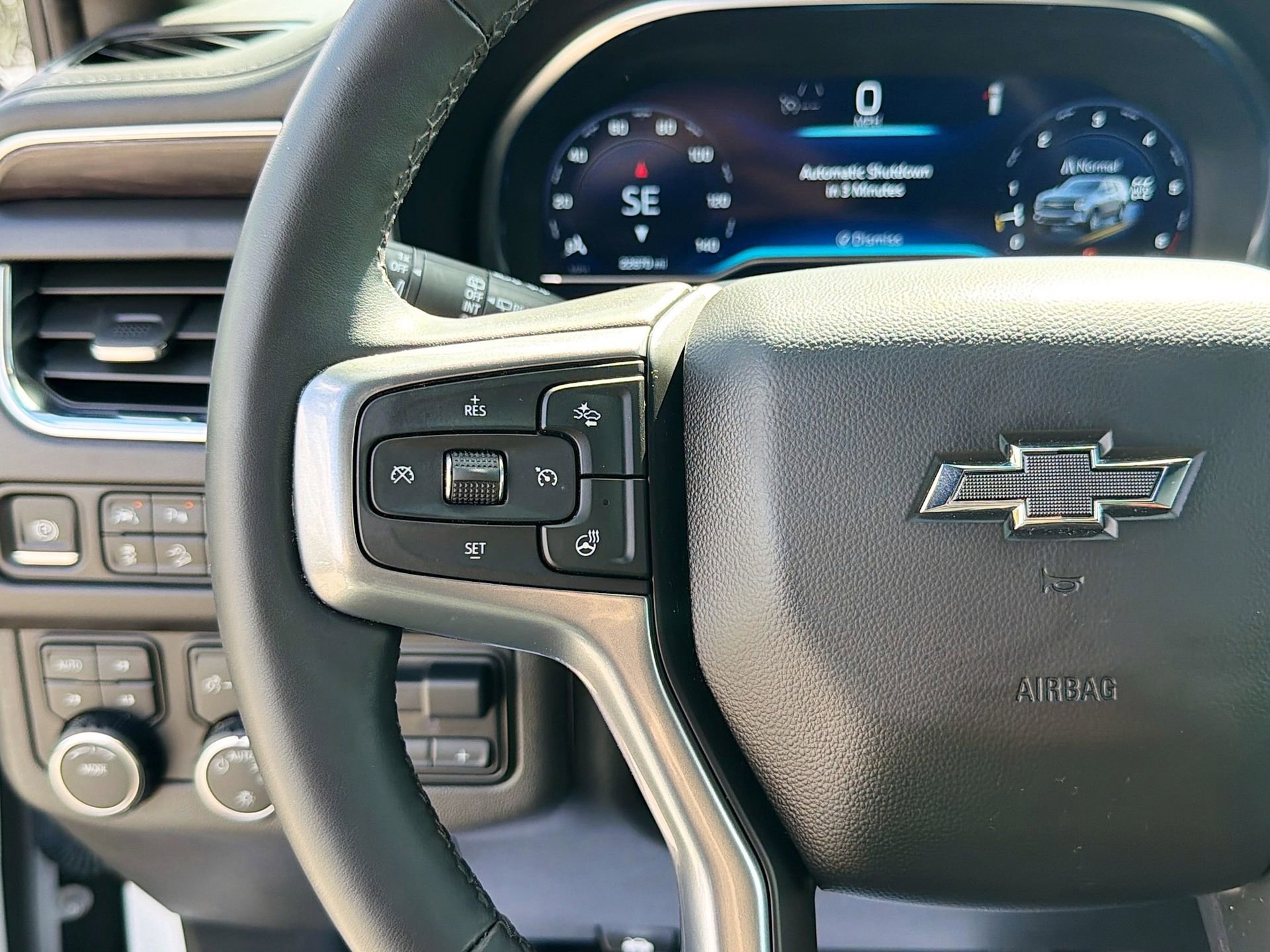 Used 2024 Chevrolet Suburban Z71 w/ Luxury Package image 41