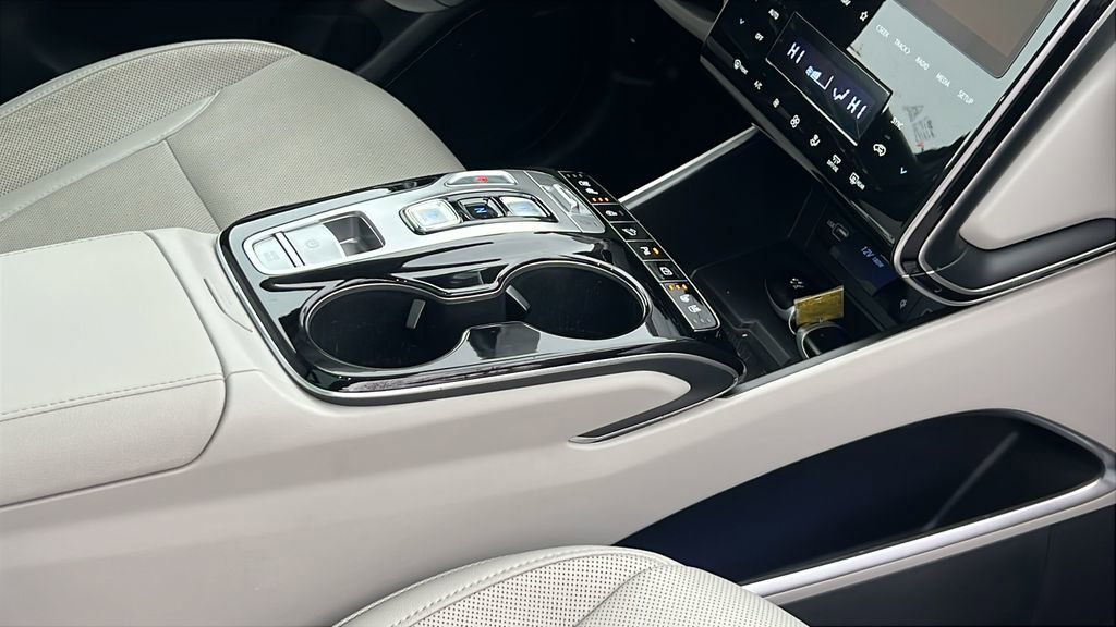 Used 2023 Hyundai Tucson Limited image 13