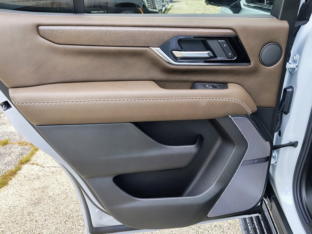 New 2026 GMC Yukon Denali Ultimate AWD/4WD image 40