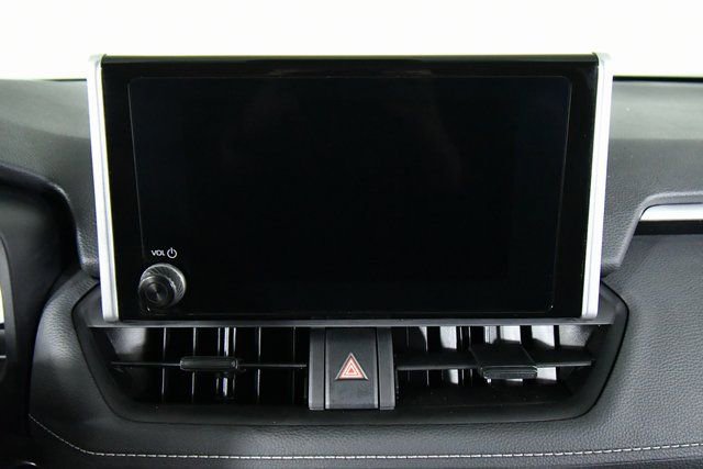 Used 2025 Toyota RAV4 XLE image 4