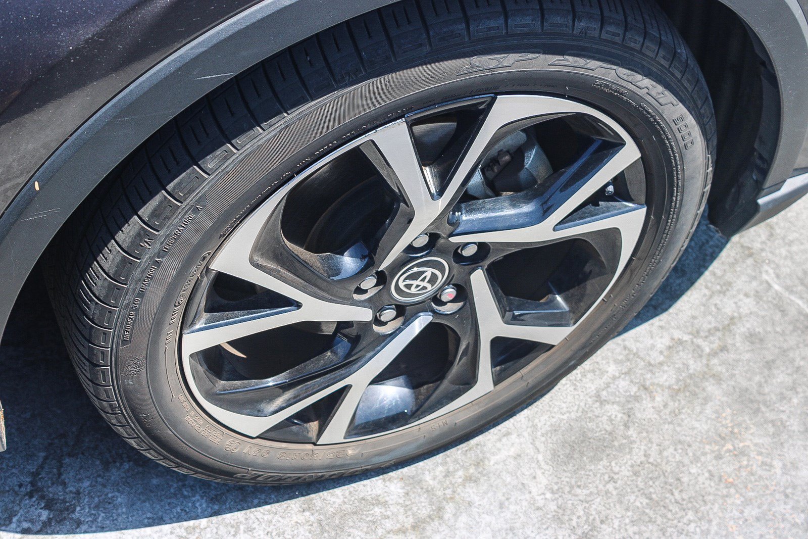 Certified 2021 Toyota C-HR XLE FWD image 17