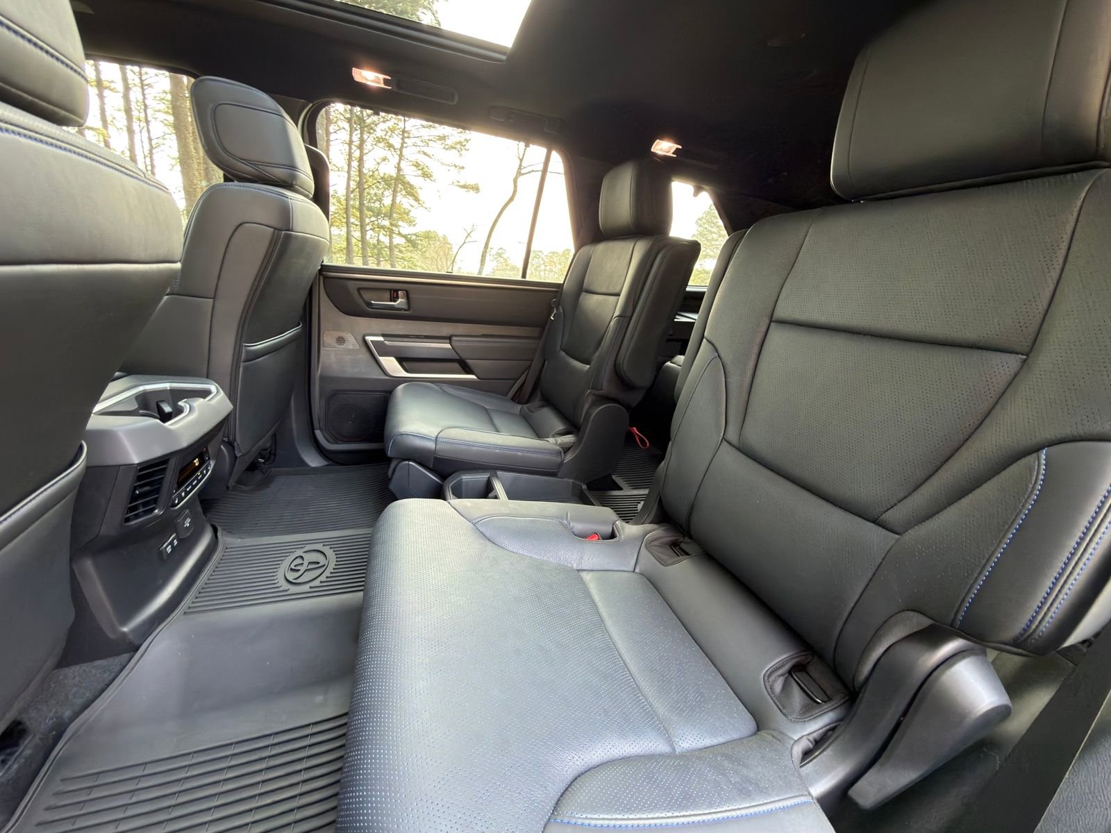 Used 2025 Toyota Sequoia Platinum image 14