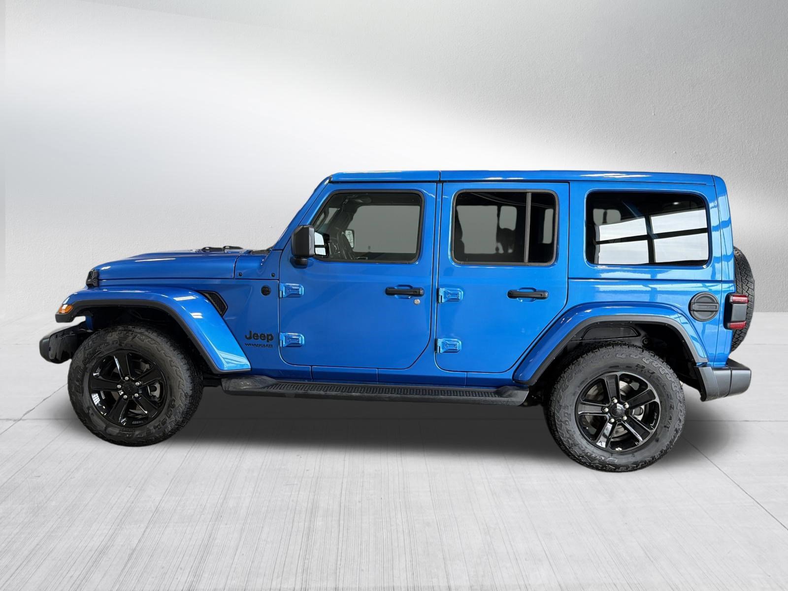 Used 2022 Jeep Wrangler Unlimited Sahara image 4