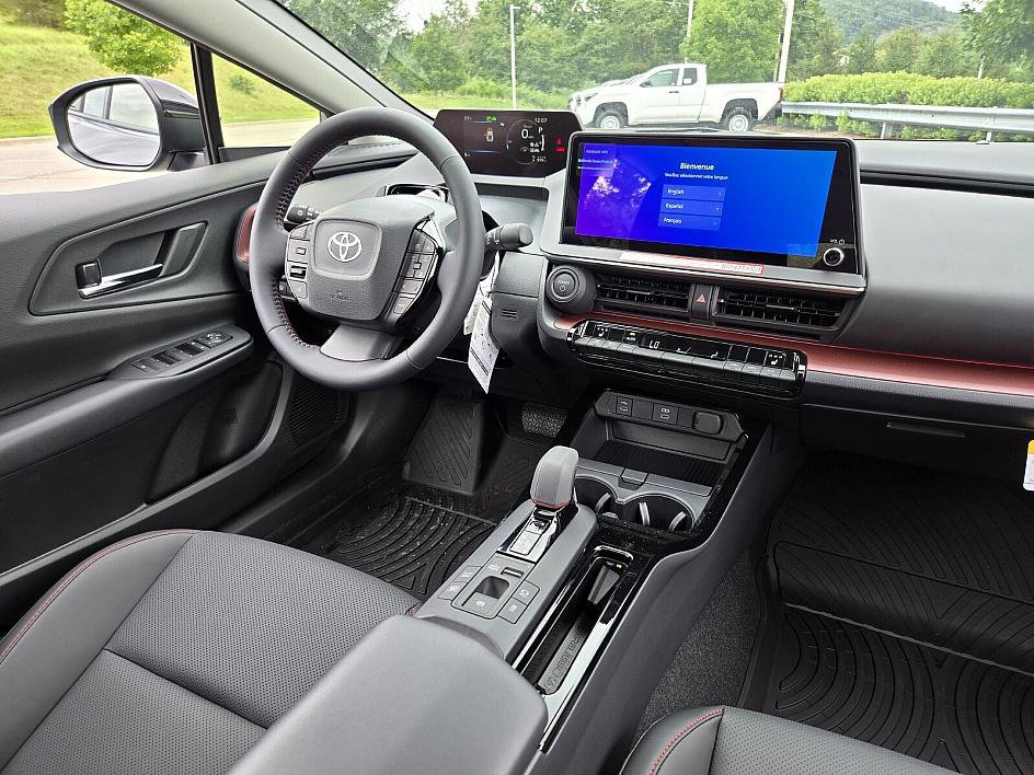 New 2025 Toyota Prius Plug-In Hybrid image 13