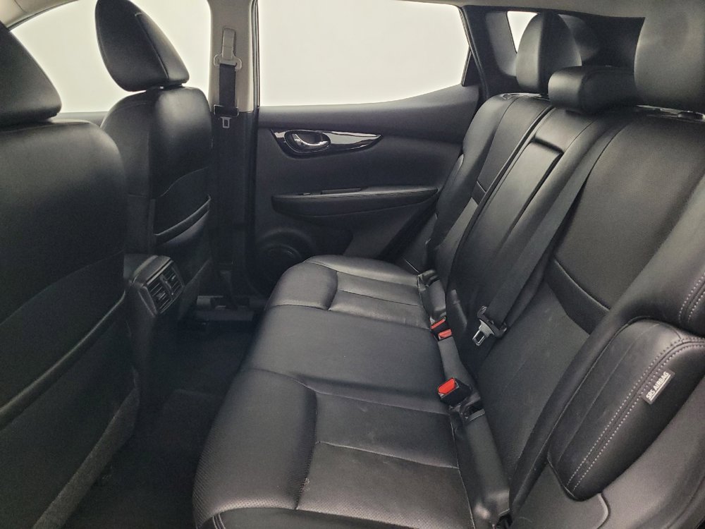 Used 2022 Nissan Rogue Sport SL image 18