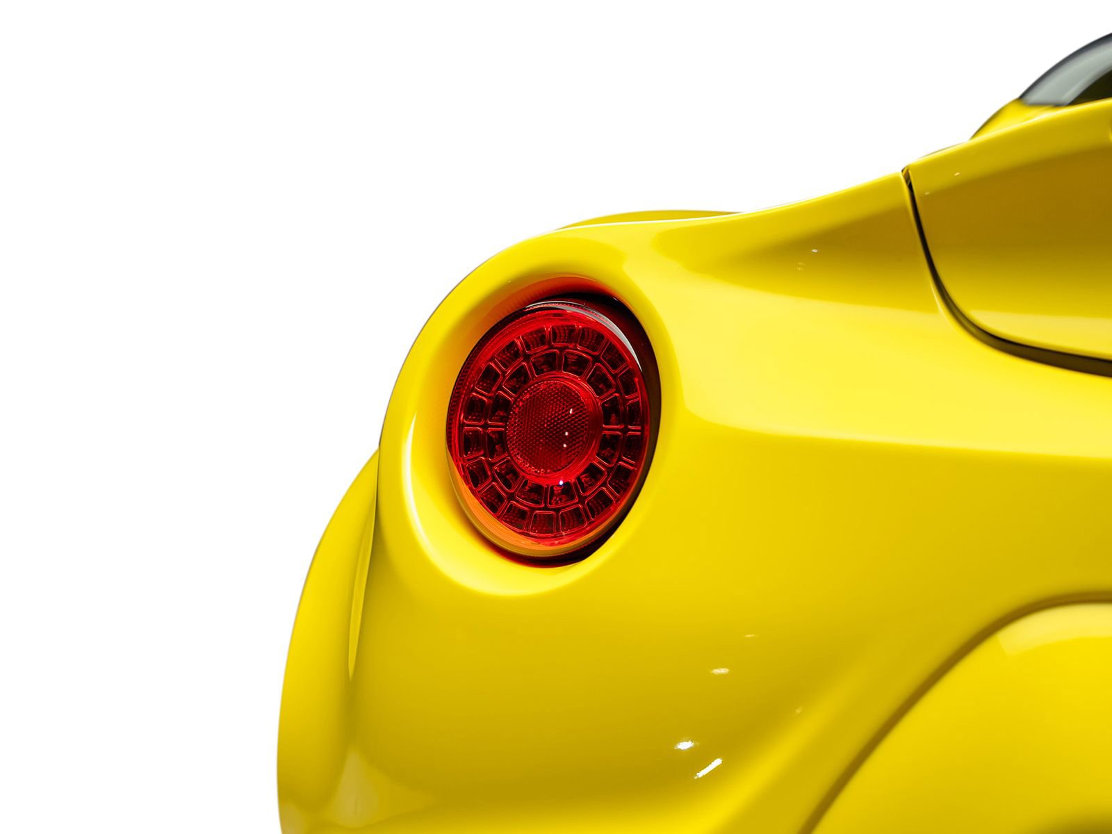 Used 2016 Alfa Romeo 4C Spider RWD image 18