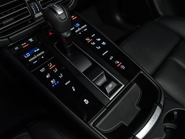 New 2026 Porsche Macan S AWD/4WD image 25