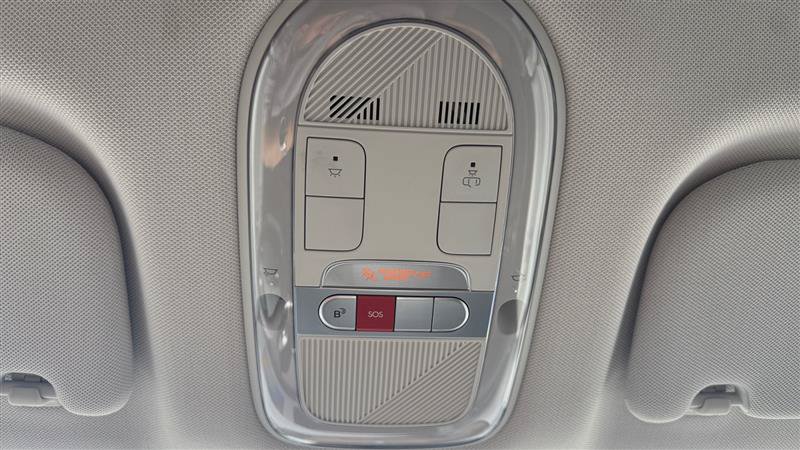 Used 2024 Hyundai Ioniq 5 SEL RWD image 38