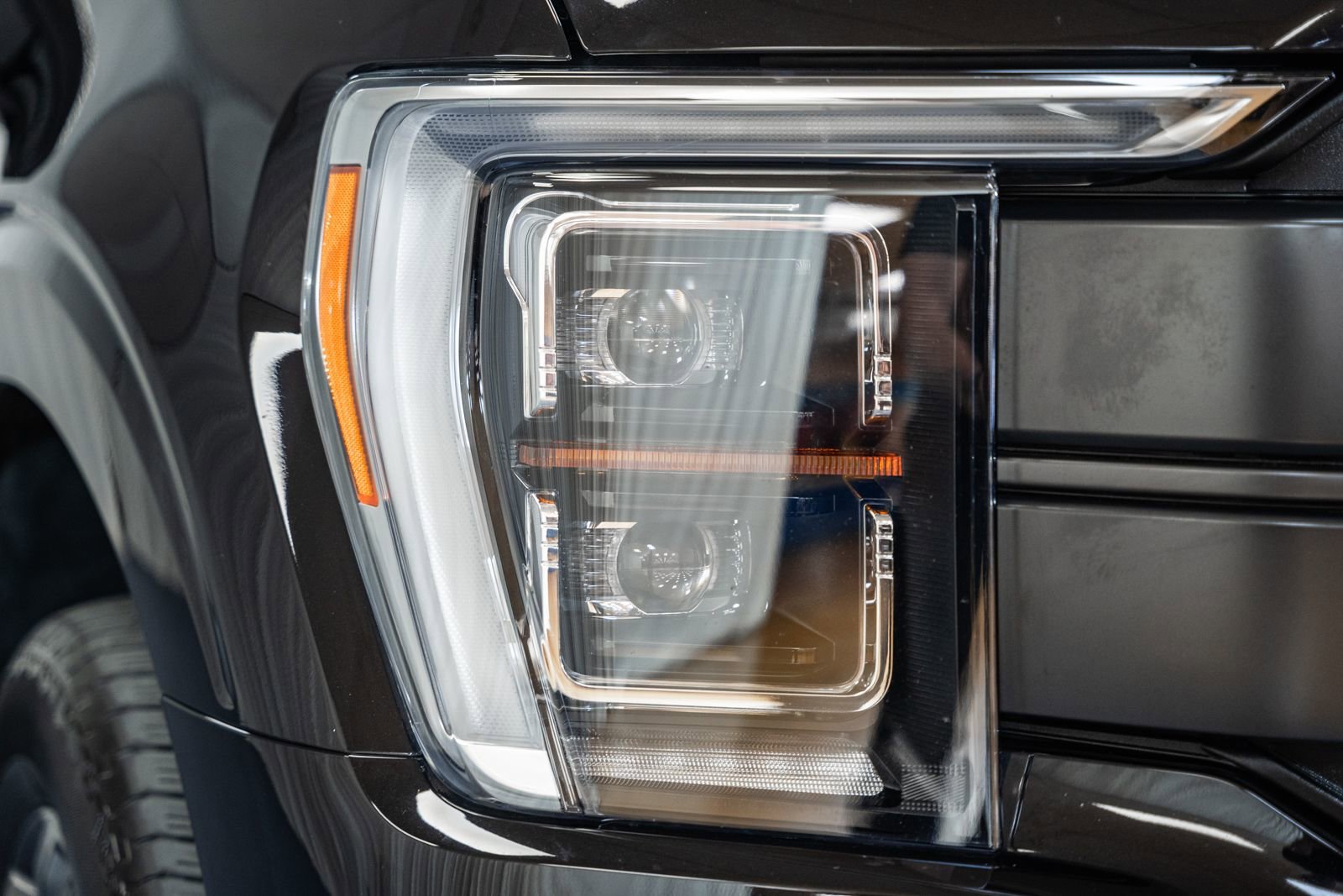 Certified 2023 Ford F150 Lariat w/ Equipment Group 502A High image 13