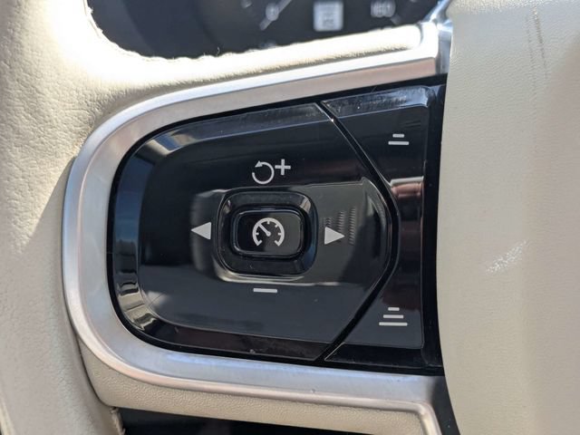 Used 2021 Volvo XC60 T6 Inscription AWD/4WD image 25