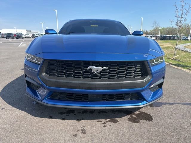 Used 2024 Ford Mustang Coupe RWD image 3